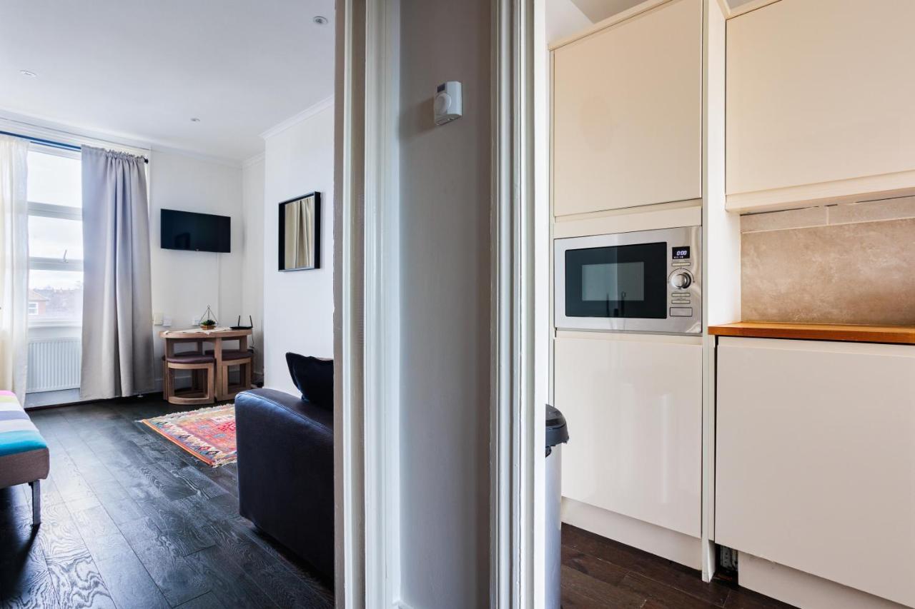 ロンドンEntire Luxurious Flat Sleeps 4 Personsアパートメント エクステリア 写真