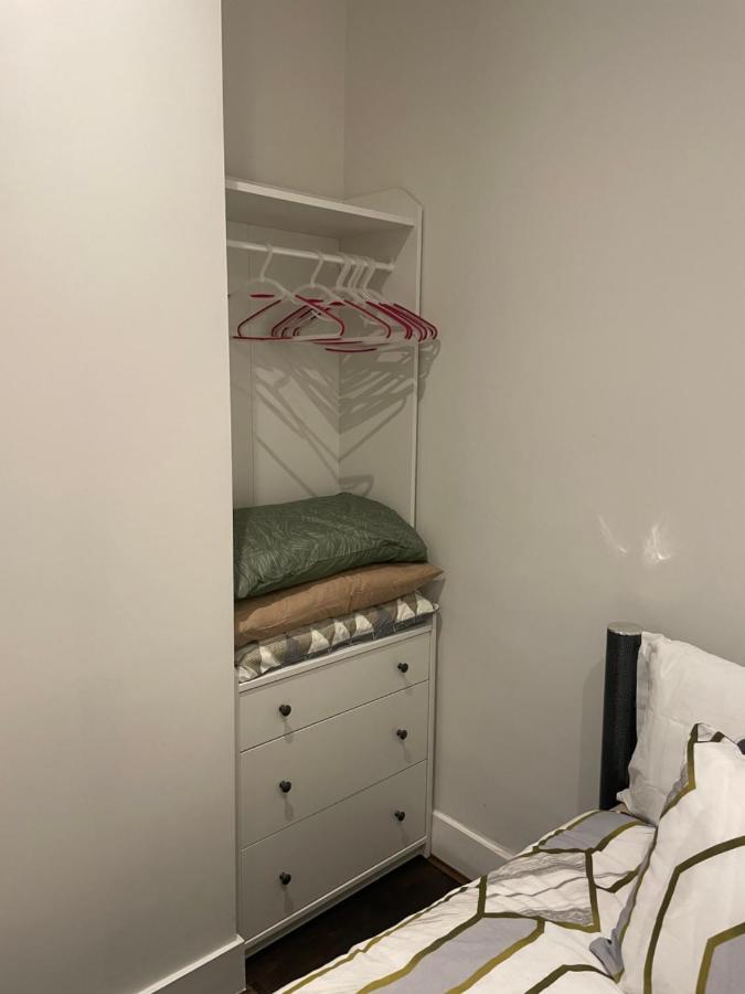 ロンドンEntire Luxurious Flat Sleeps 4 Personsアパートメント エクステリア 写真