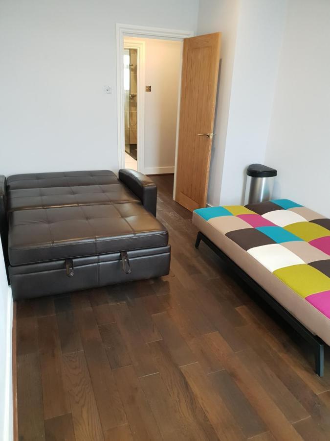 ロンドンEntire Luxurious Flat Sleeps 4 Personsアパートメント エクステリア 写真